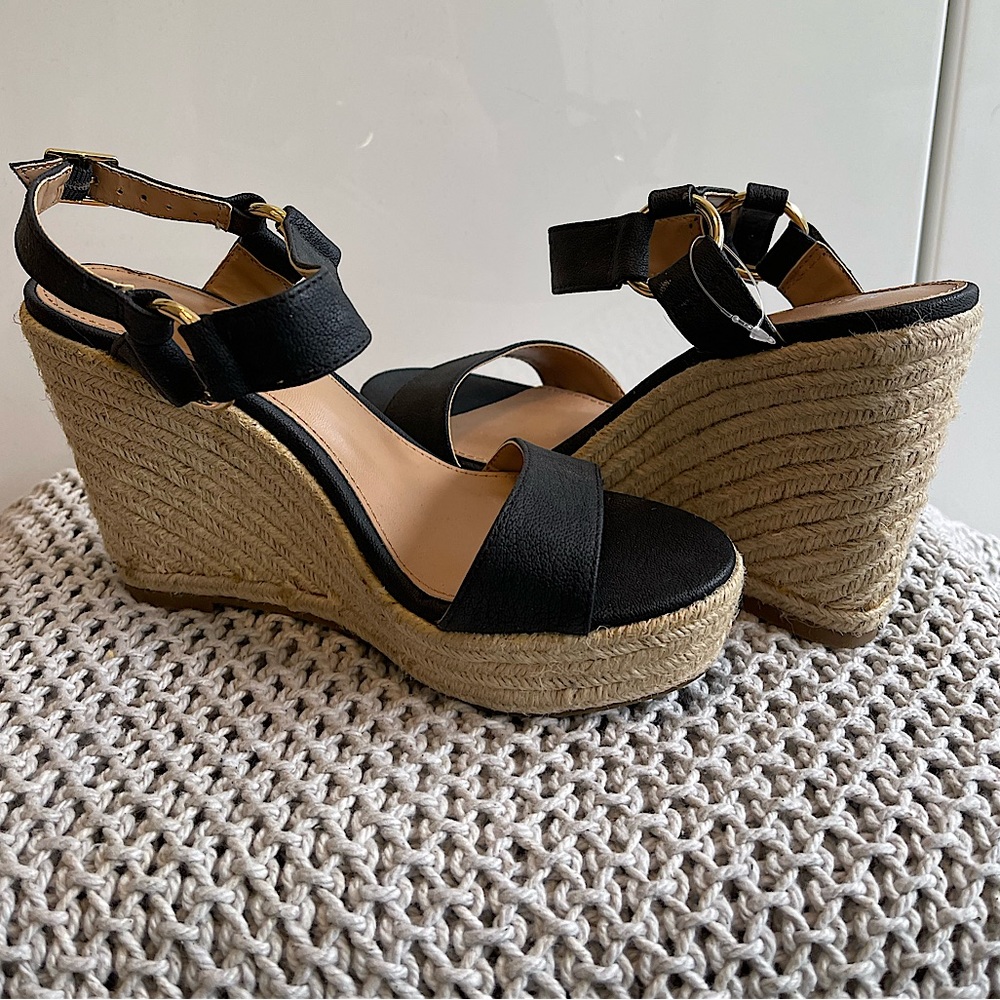 NEW Merona Black Espadrilles with Gold Detail Size 6